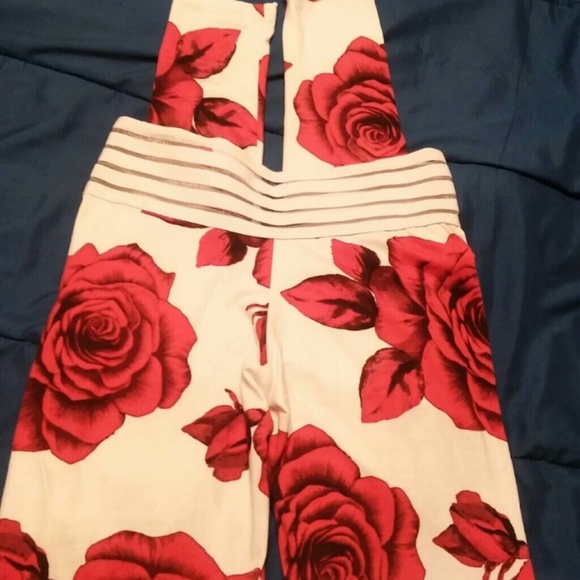 Cute Booty Lounge Leggings - Picture 4 of 5